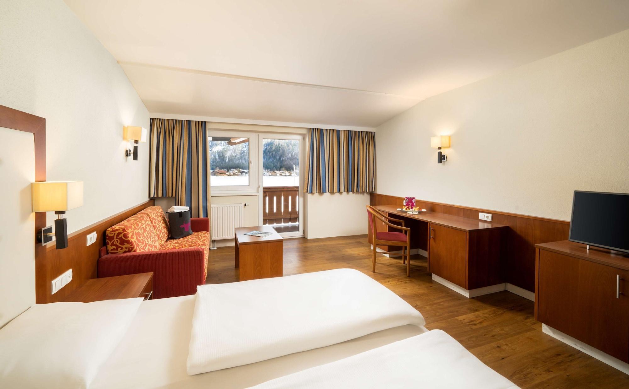 Kuhotel By Rilano Bald Elaya Hotel Steinplatte Waidring Exterior photo