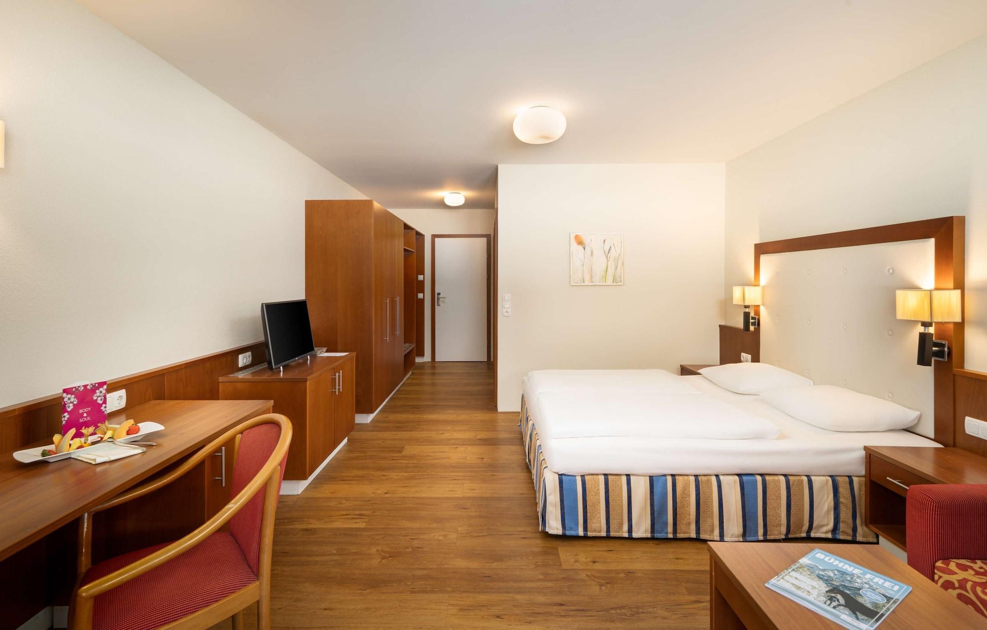 Kuhotel By Rilano Bald Elaya Hotel Steinplatte Waidring Exterior photo