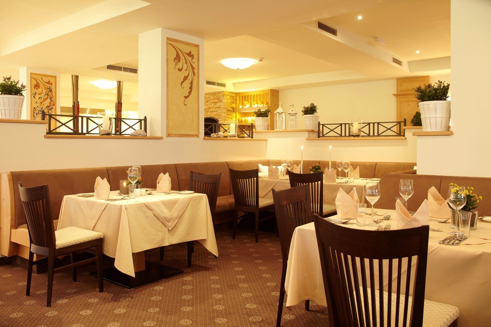 Kuhotel By Rilano Bald Elaya Hotel Steinplatte Waidring Restaurant photo